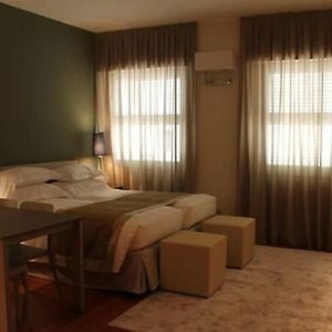 Studio met een King Size Bed